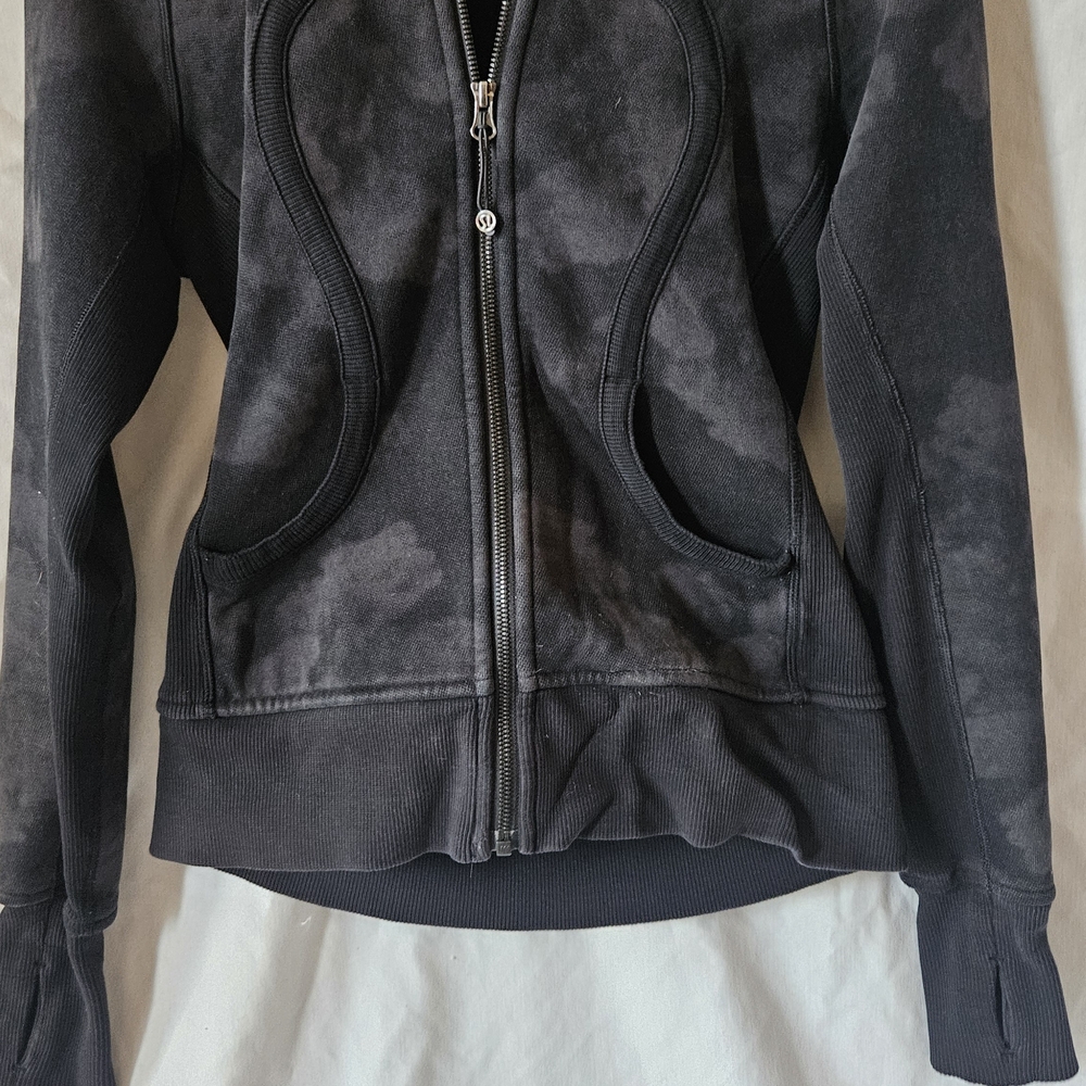 Lululemon Scuba 6 Black Tye Dye Gray